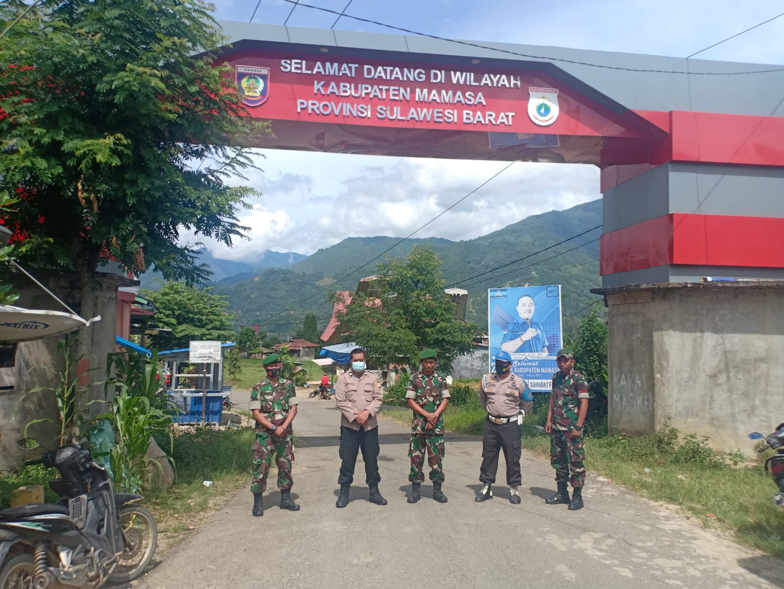 Perbatasan Tana Toraja Mamasa Tni Polri Pengamanan Pos Penyakit